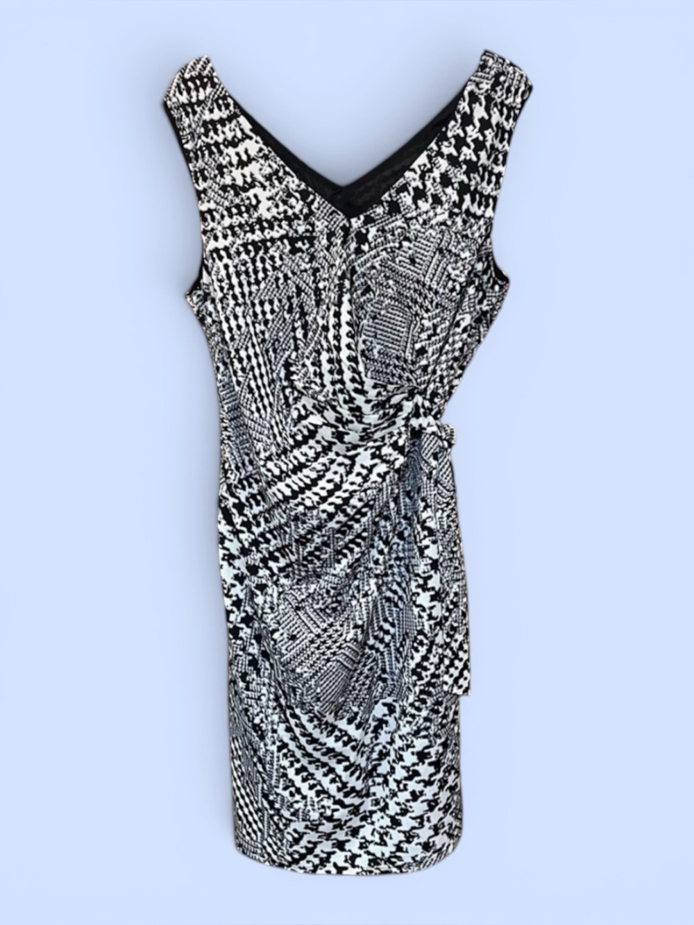 MNG by Mango Dress Sleeveless‎ V- Neck Sz 10 Blk & Wht Print